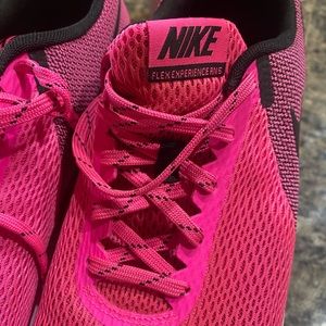 Nike hot pink and black flex experience  Size 12